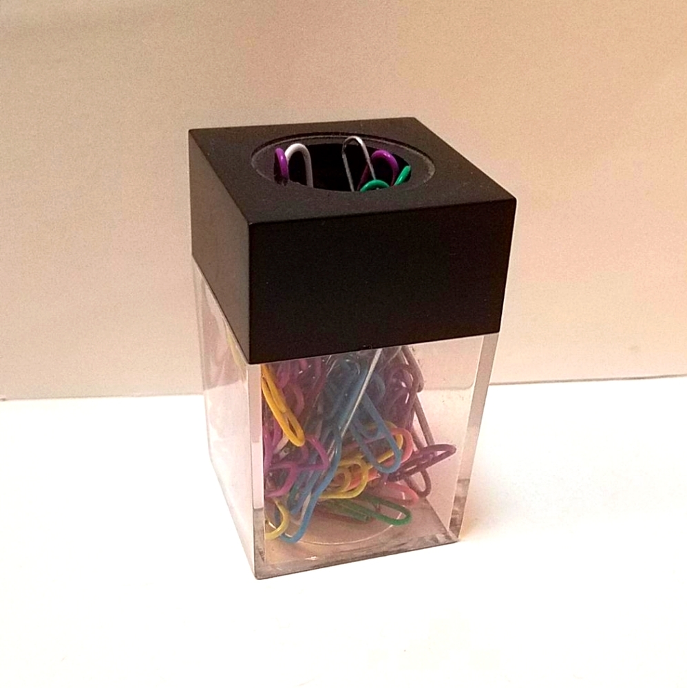 Paperclip organizer - Picture 1 of 12